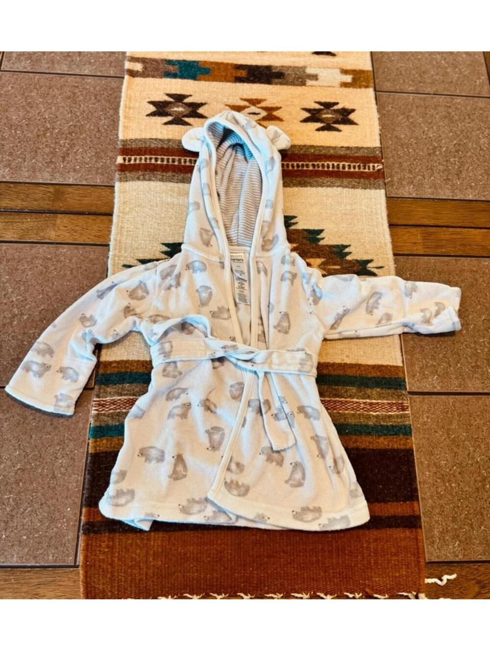 Gender neutral baby robe 0-9 months size
